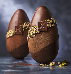 marksandspencer_food_VELIKONOCE24_29377183_Luxusni designove rucne vyrobene pistaciove cokoladove vejce_499Kc.jpg